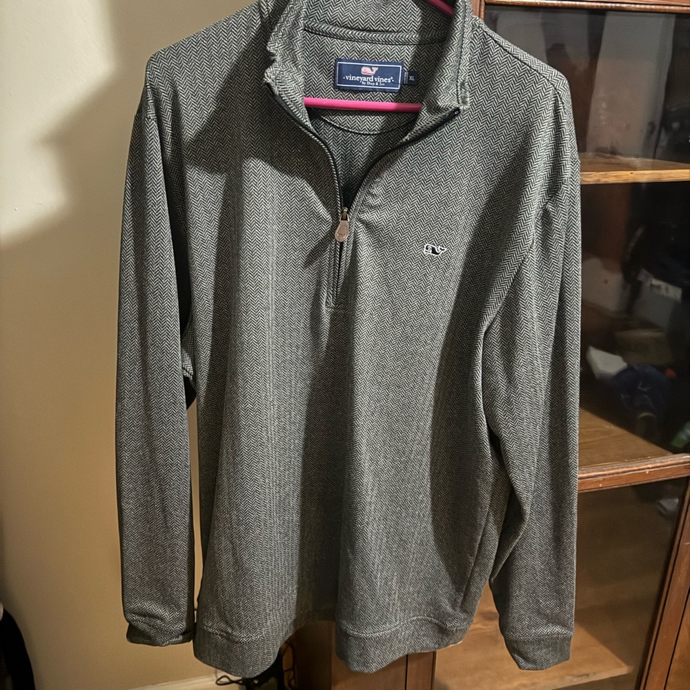 Vineyard Vines quarter zip sweater